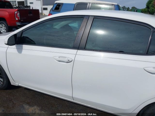 2T1BURHE8GC666508 Toyota Corolla Le Plus