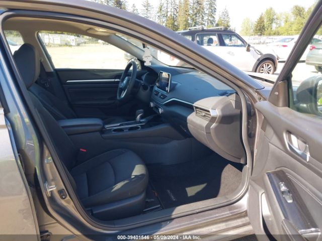 1N4BL4DV3MN305715 Nissan Altima Sv Fwd