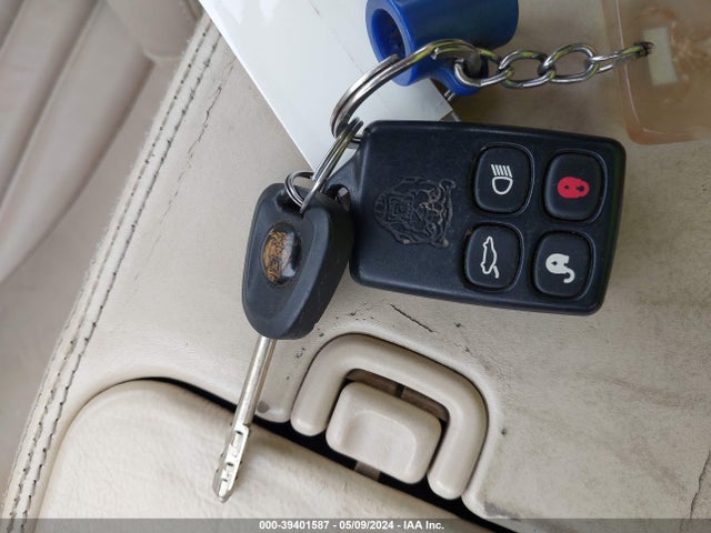 1997 JAGUAR XK8 SAJGX2746VC014863 Photo 10