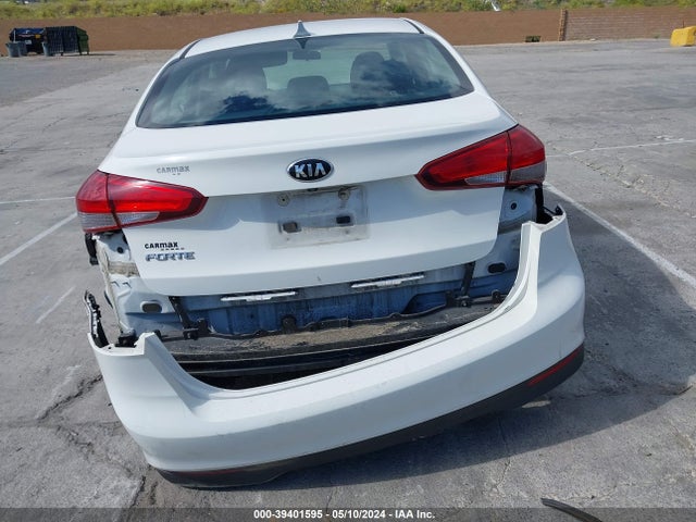 KIA FORTE LX 2018 3KPFK4A72JE268452 Image 16