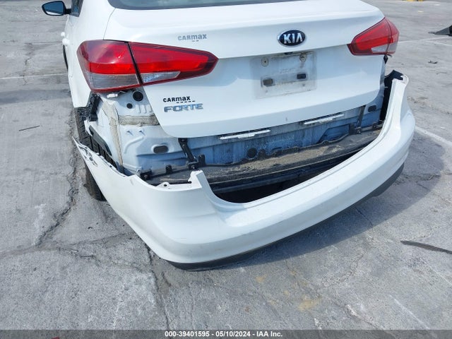 KIA FORTE LX 2018 3KPFK4A72JE268452 Image 17