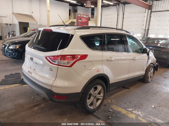 Ford ESCAPE SE 2015 1FMCU9GX9FUB81847 Image 4