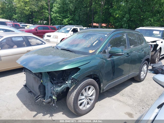 Toyota Corolla Cross Le 2022 7MUCAAAG1NV008226 Image 2