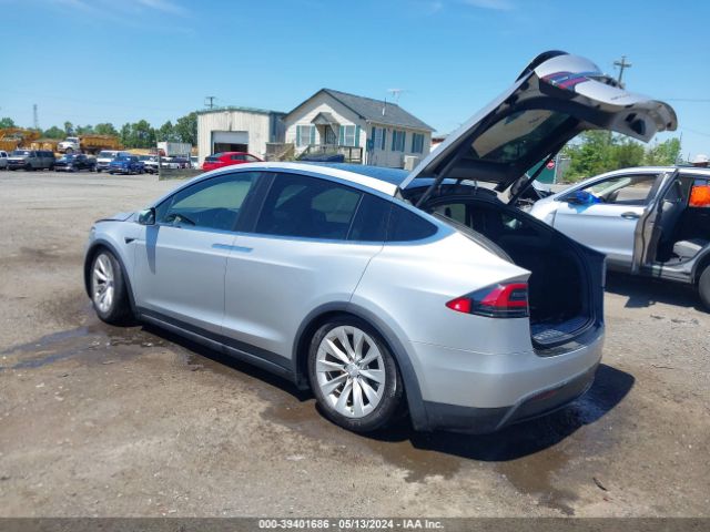5YJXCBE23JF122107 Tesla Model X 100d/75d/p100d
