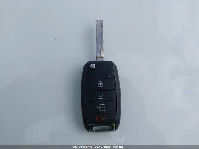 KIA Soul 2016 KNDJN2A22G7348675 Image 11