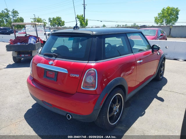 2007 MINI COOPER WMWMF33547TT51766 Photo 3