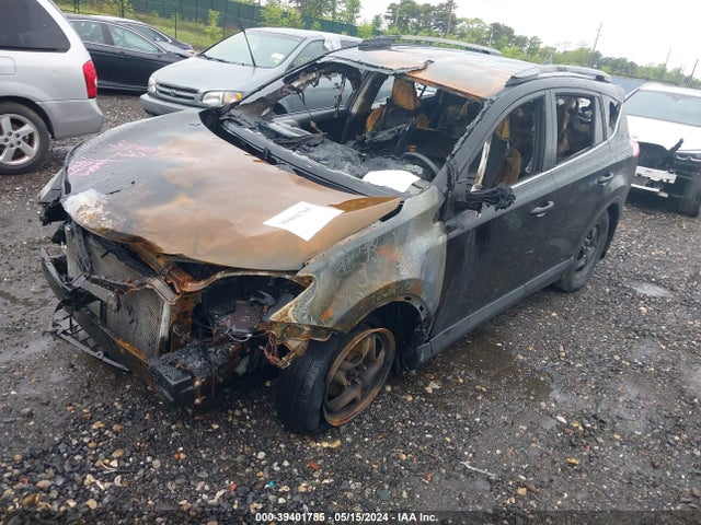 Toyota RAV4 LE 2017 2T3BFREV0HW577215 Image 2