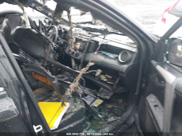 Toyota RAV4 LE 2017 2T3BFREV0HW577215 Image 5