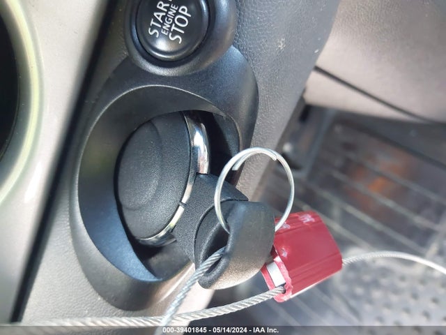 2008 MINI COOPER WMWMF33518TT63200 Photo 10