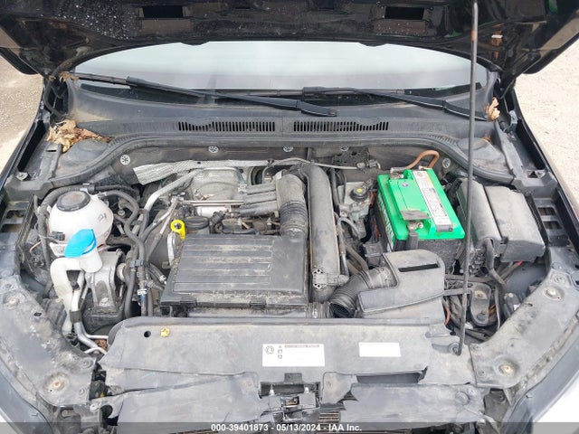 3VWDB7AJ6JM239740 Volkswagen Jetta 1.4t Se/1.4t Wolfsburg Edition