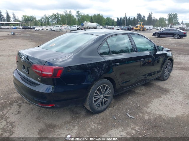 3VWDB7AJ6JM239740 Volkswagen Jetta 1.4t Se/1.4t Wolfsburg Edition