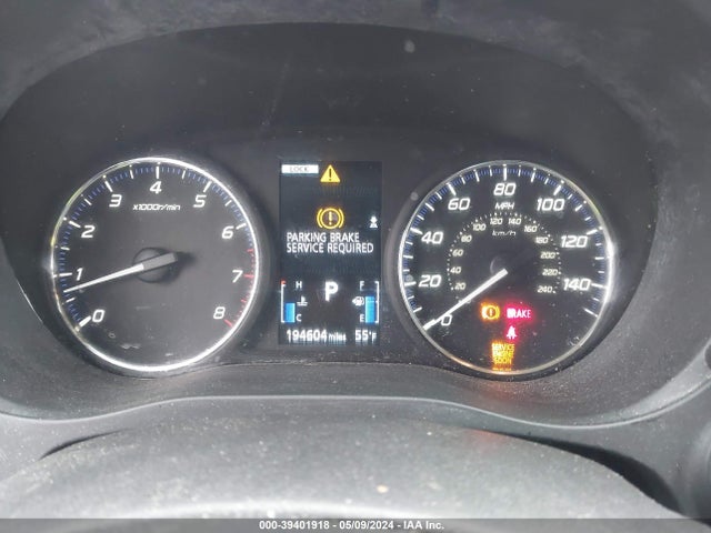 JA4AZ3A38HZ070917 Mitsubishi Outlander Se