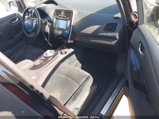 Nissan LEAF SV 2015 1N4AZ0CP6FC311917 Image 5