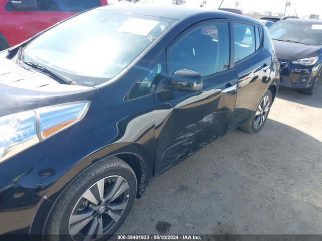 Nissan LEAF SV 2015 1N4AZ0CP6FC311917 Image 6