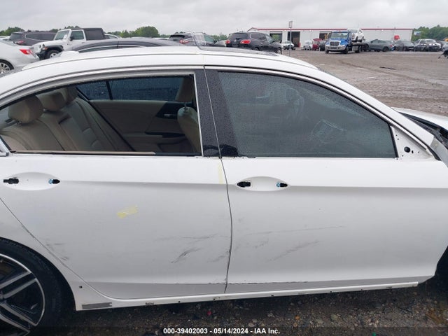 Honda Accord Touring 2016 1HGCR3F98GA017516 Image 14
