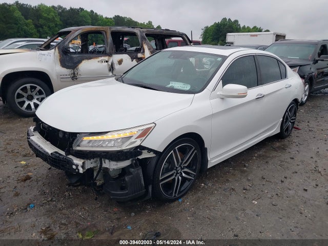 Honda Accord Touring 2016 1HGCR3F98GA017516 Image 2