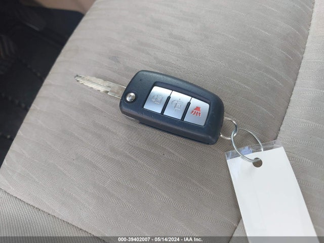 Nissan ROGUE S 2017 JN8AT2MT4HW139489 Image 11