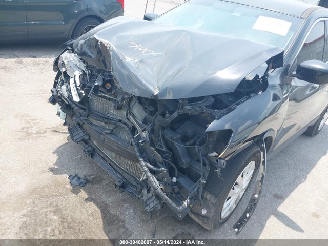 Nissan ROGUE S 2017 JN8AT2MT4HW139489 Image 6
