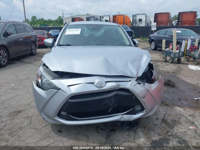 3MYDLBYV0KY506863 Toyota YARIS LE