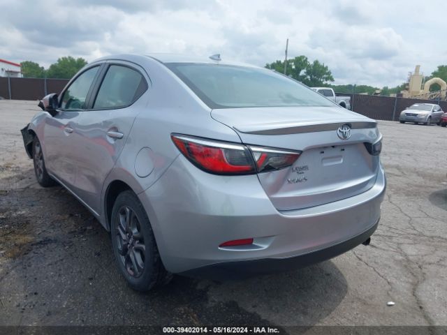 3MYDLBYV0KY506863 Toyota YARIS LE
