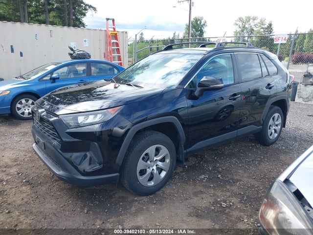 Toyota RAV4 LE 2021 2T3G1RFV4MC242540 Image 2