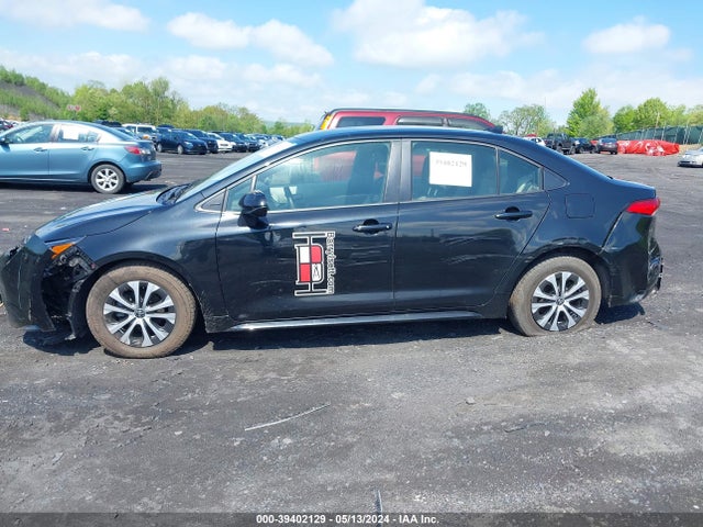 Toyota Corolla Hybrid Le 2022 JTDEAMDE2NJ051100 Image 14