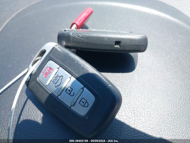 Hyundai Genesis 3.8 Base 2016 KMHHT6KJ4GU131529 Image 11