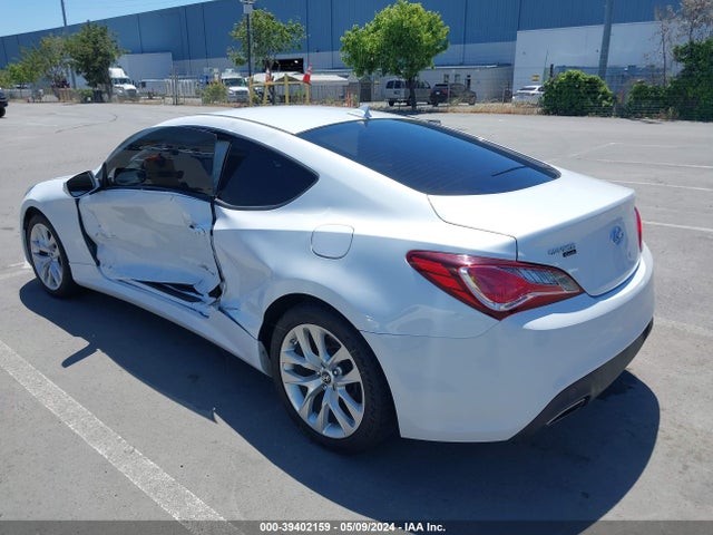 Hyundai Genesis 3.8 Base 2016 KMHHT6KJ4GU131529 Image 3