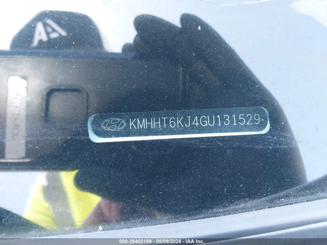 Hyundai Genesis 3.8 Base 2016 KMHHT6KJ4GU131529 Image 9