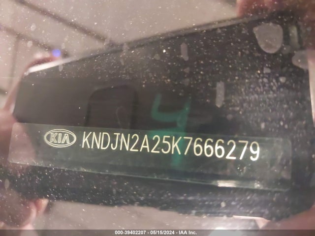 KIA Soul 2019 KNDJN2A25K7666279 Image 9