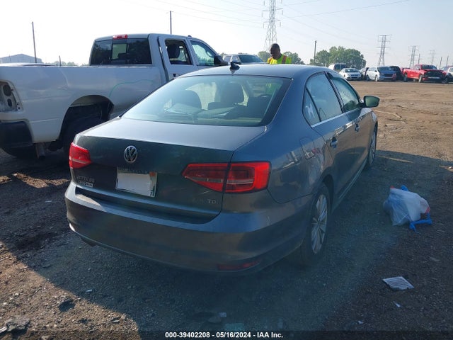 3VWLA7AJ0FM276482 Volkswagen Jetta 2.0l Tdi Se