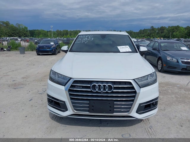Audi Q7 3.0t Premium 2018 WA1LAAF78JD026077 Image 12