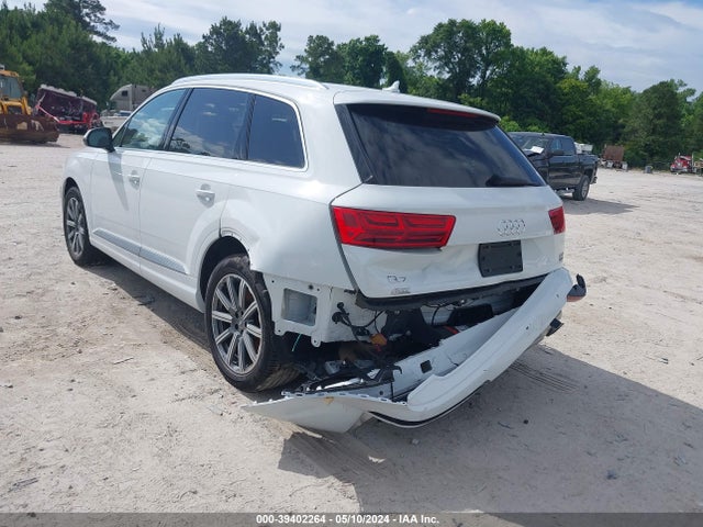 Audi Q7 3.0t Premium 2018 WA1LAAF78JD026077 Image 3