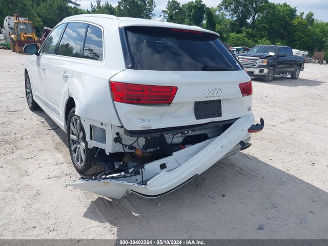 Audi Q7 3.0t Premium 2018 WA1LAAF78JD026077 Image 6