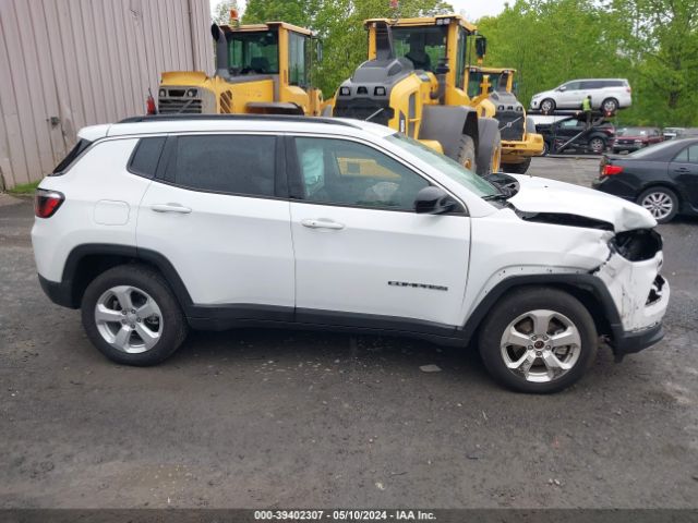 3C4NJDBB7NT133308 Jeep Compass Latitude 4x4
