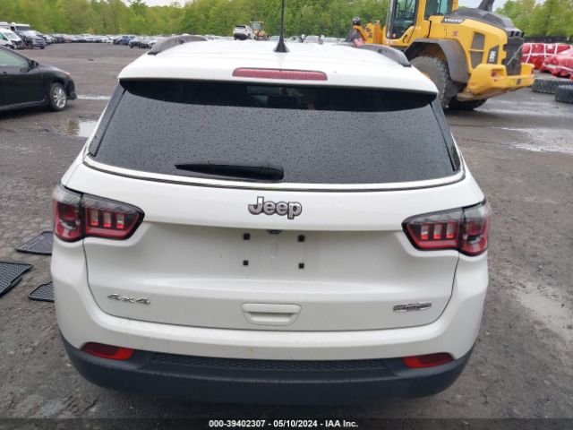 3C4NJDBB7NT133308 Jeep Compass Latitude 4x4