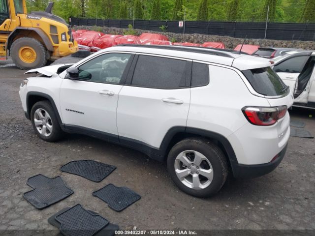 3C4NJDBB7NT133308 Jeep Compass Latitude 4x4