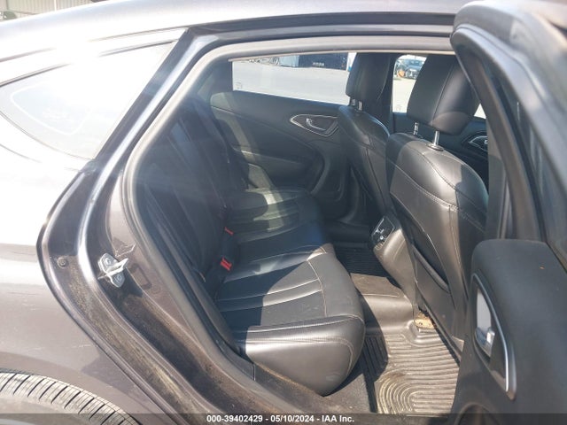 1C3CCCCG4FN667250 Chrysler 200 C