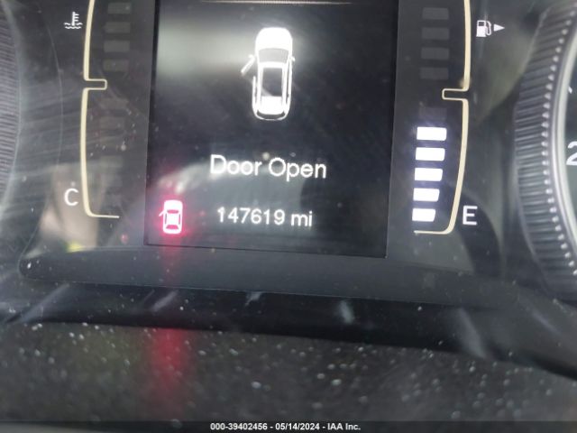 1C4PJMCSXEW213834 Jeep Cherokee Latitude
