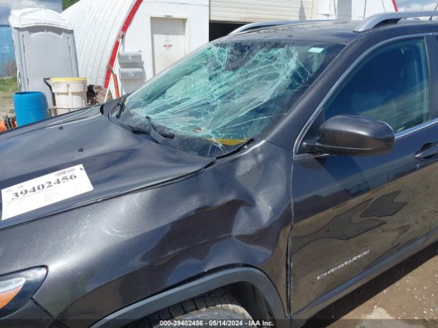 1C4PJMCSXEW213834 Jeep Cherokee Latitude