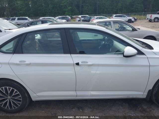 3VWCB7BUXKM167186 Volkswagen Jetta