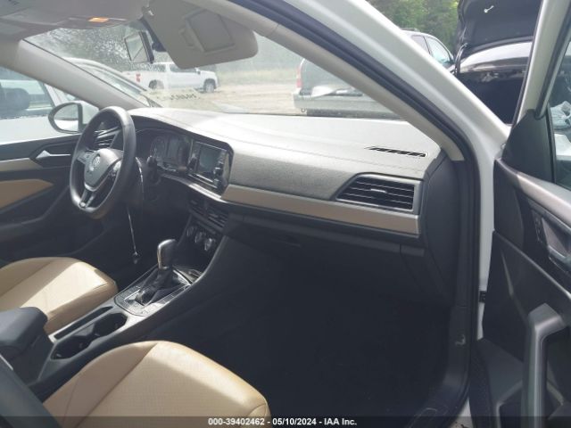 3VWCB7BUXKM167186 Volkswagen Jetta
