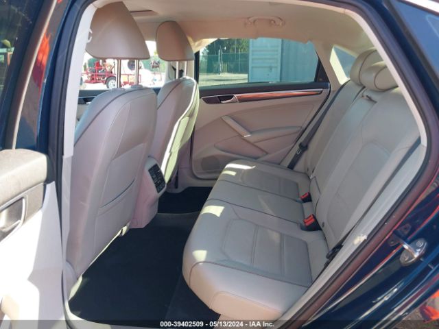 1VWBA7A36JC011119 Volkswagen Passat 2.0t Se