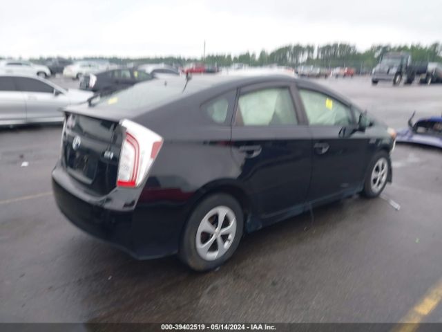 JTDKN3DU5E0379318 Toyota Prius Two
