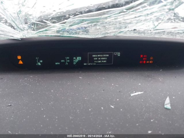 JTDKN3DU5E0379318 Toyota Prius Two