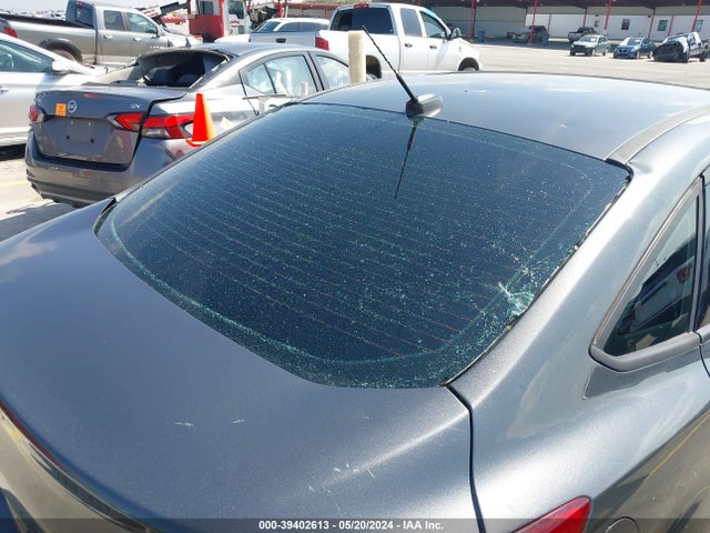 Ford FOCUS SE 2018 1FADP3FE0JL210881 Image 14