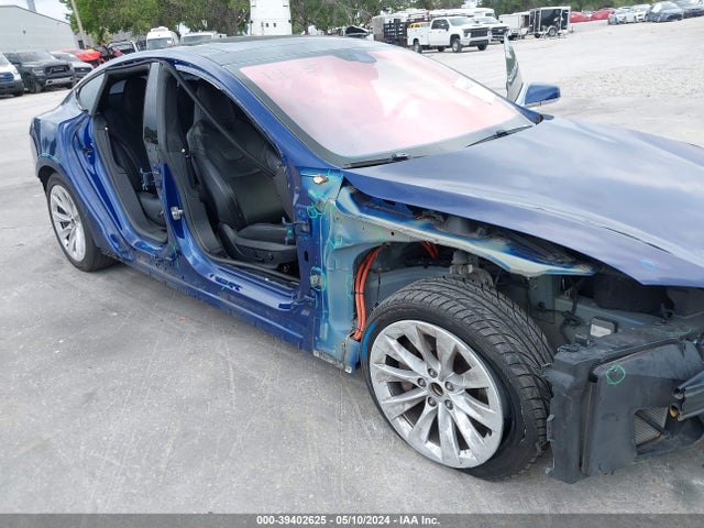 Tesla Model S 60/70/75/85 2016 5YJSA1E10GF156189 Image 6