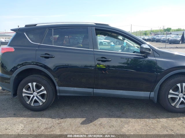 Toyota RAV4 LE 2016 2T3BFREV5GW478176 Image 13