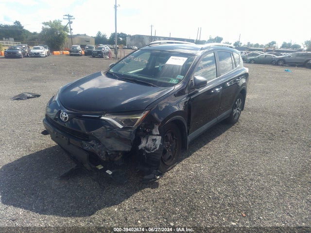 Toyota RAV4 LE 2016 2T3BFREV5GW478176 Image 2