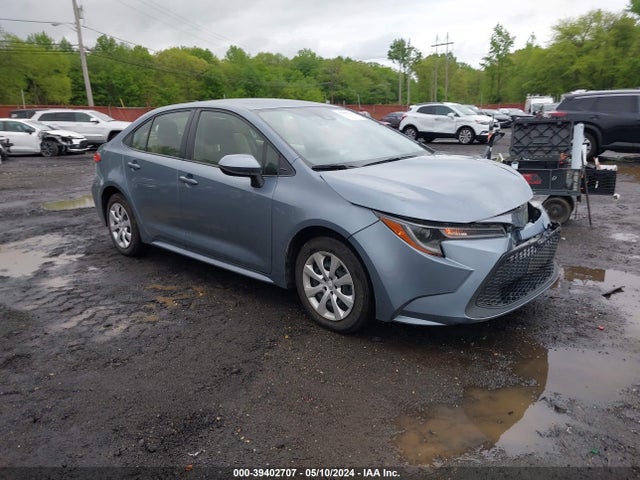 Toyota COROLLA LE 2022 JTDEPMAE3NJ205638 zdjęcie główne